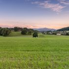 Der Schöpfel im Hintergund