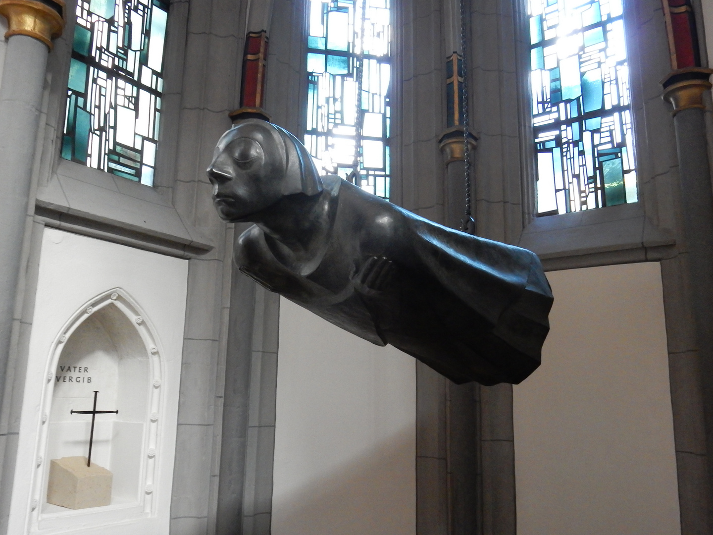 Der Schwebende von Ernst Barlach