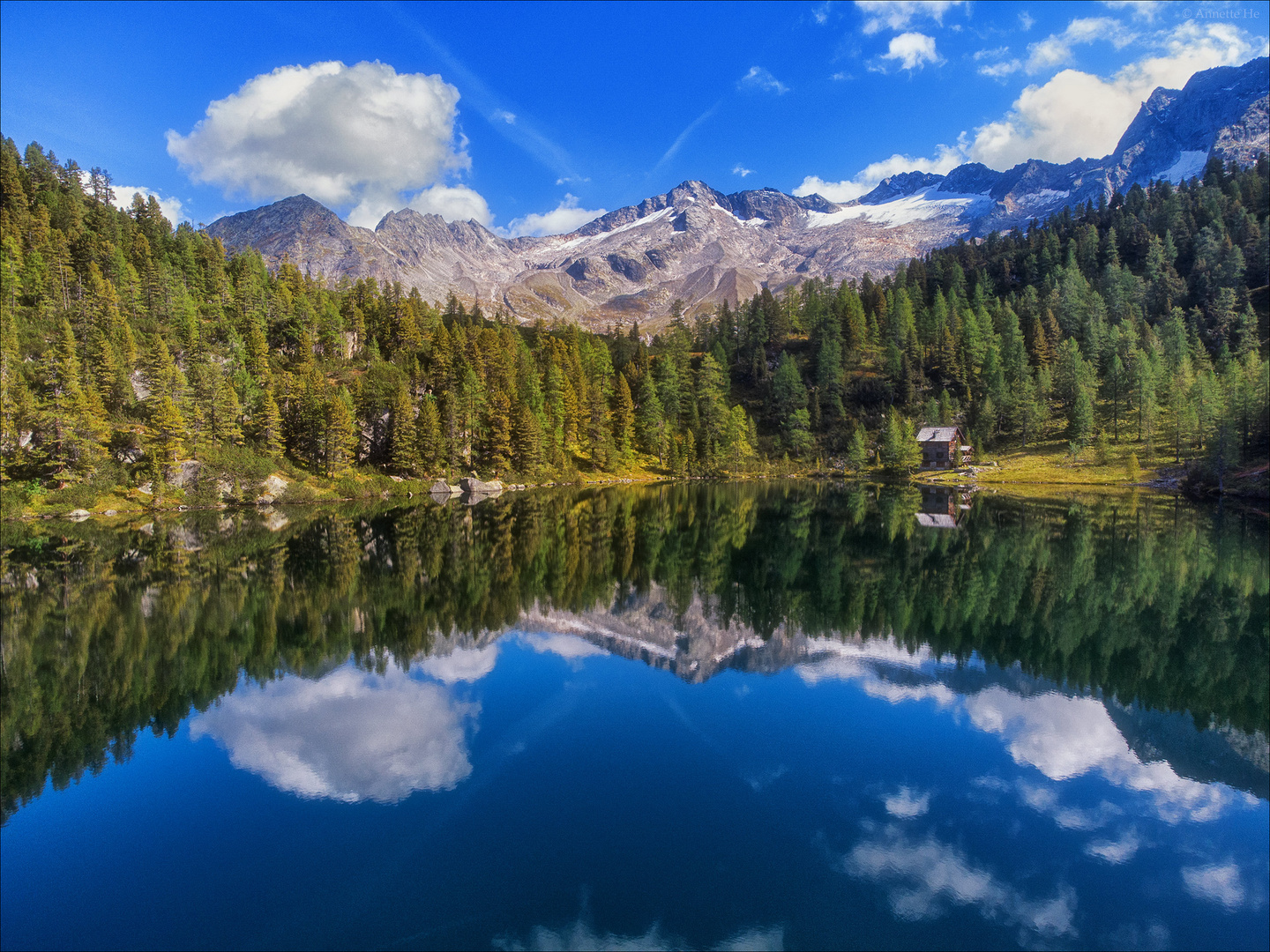 Der See in den Bergen