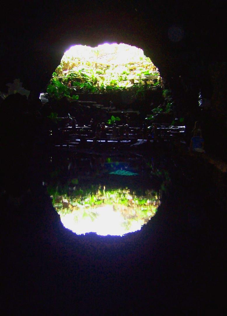 Der See in der Höhle