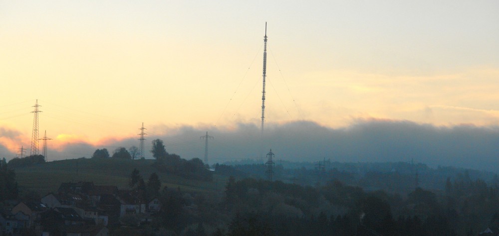 Der Sendeturm aus dem Nichts.