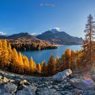 Der Silser Höhenweg mit Blick zum Silser See im Engadin