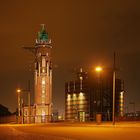 Der Simon-Loschen Leuchtturm und das Schleusenhaus am "Neuen Hafen" von Bremerhaven.