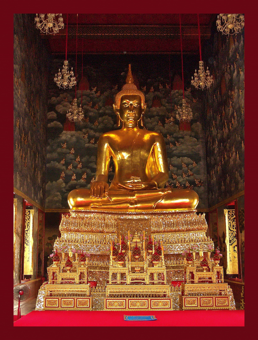 Der Sitzende Buddha