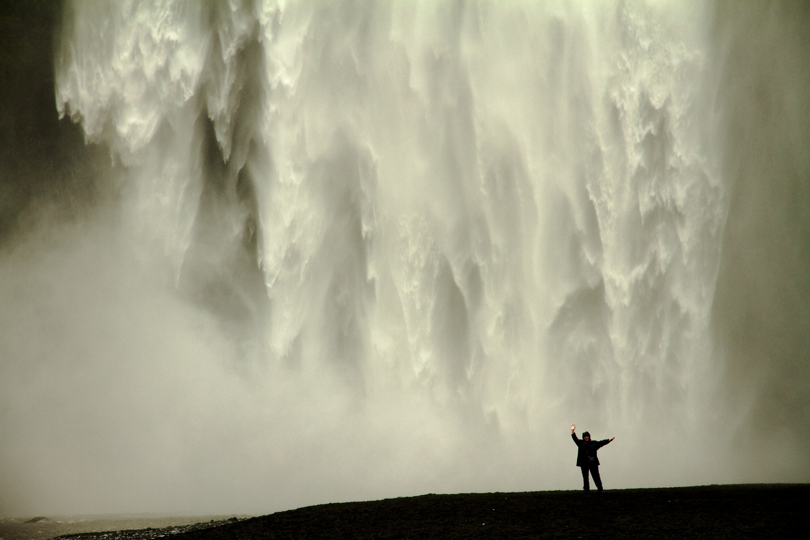 Der Skøgafoss / 1