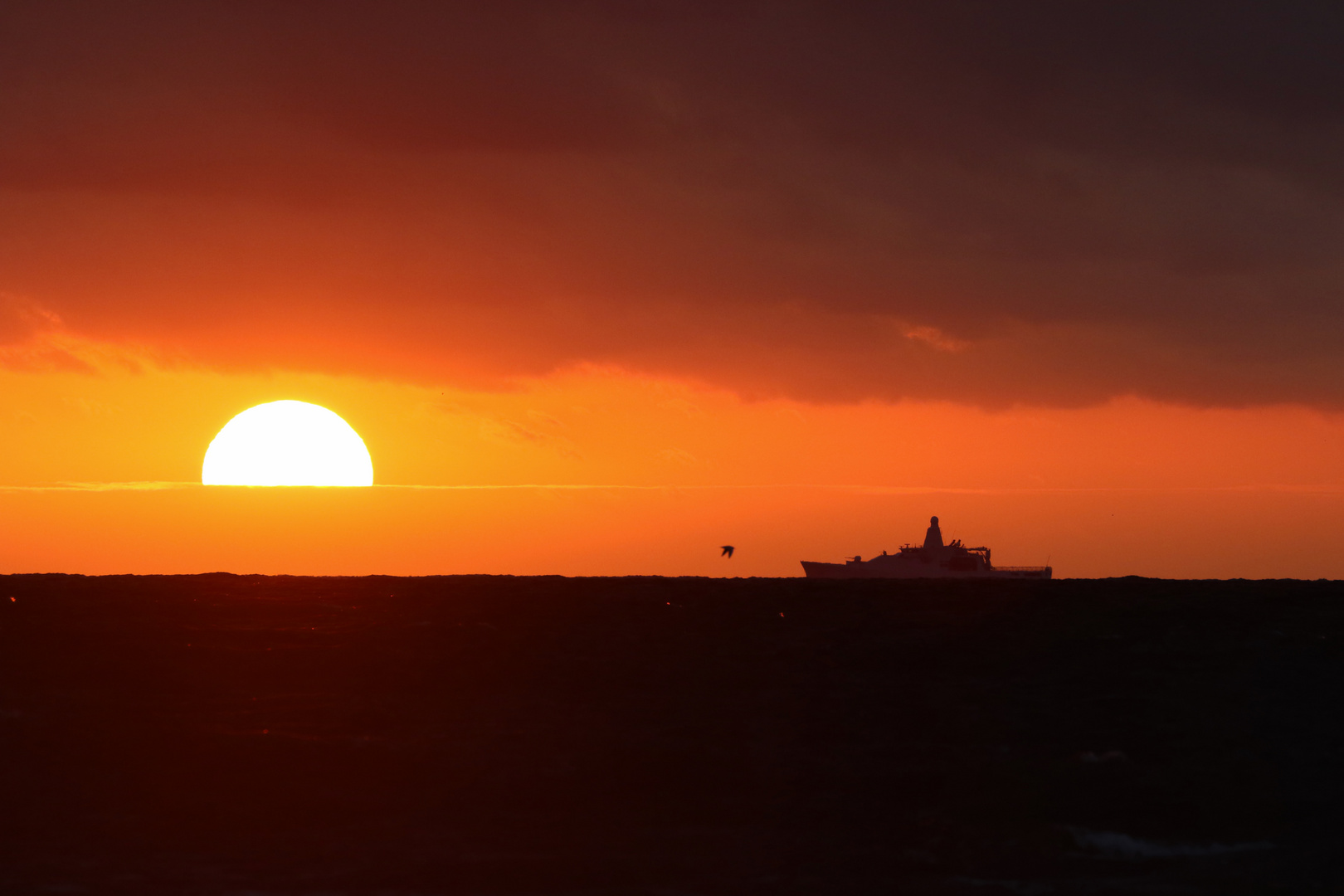 der Sonne hinterher Foto & Bild europe, benelux, sonnenuntergänge Bilder auf der Sonne hinterher Foto & Bild europe, benelux, sonnenuntergänge Bilder auf
