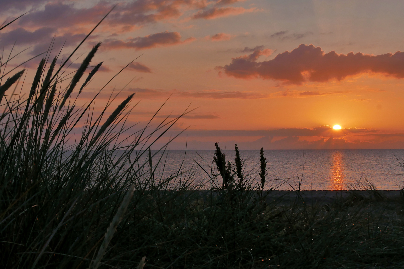 der Sonnenaufgang über der Ostsee