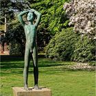 Der Sonnensucher, eine Bronzeskulptur von Anna-Maria Rommerskirchen (1909- 1985), 1950, ...