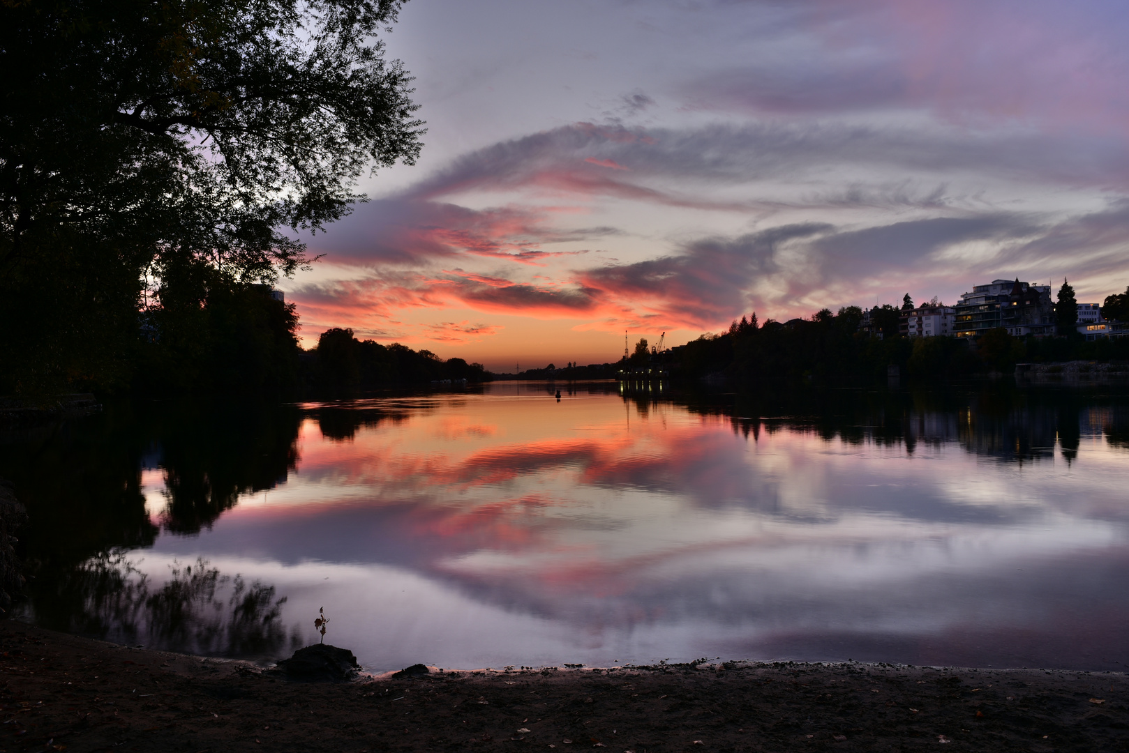 Der Sonnenuntergang gespiegelt