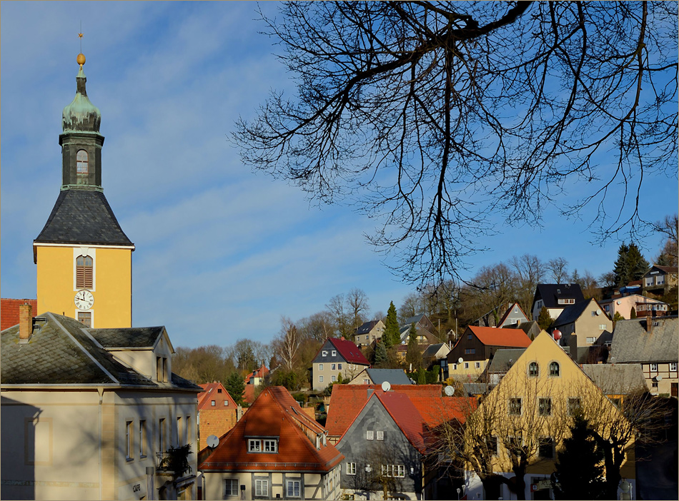 Der sonnige Blick auf Hohnstein ...,