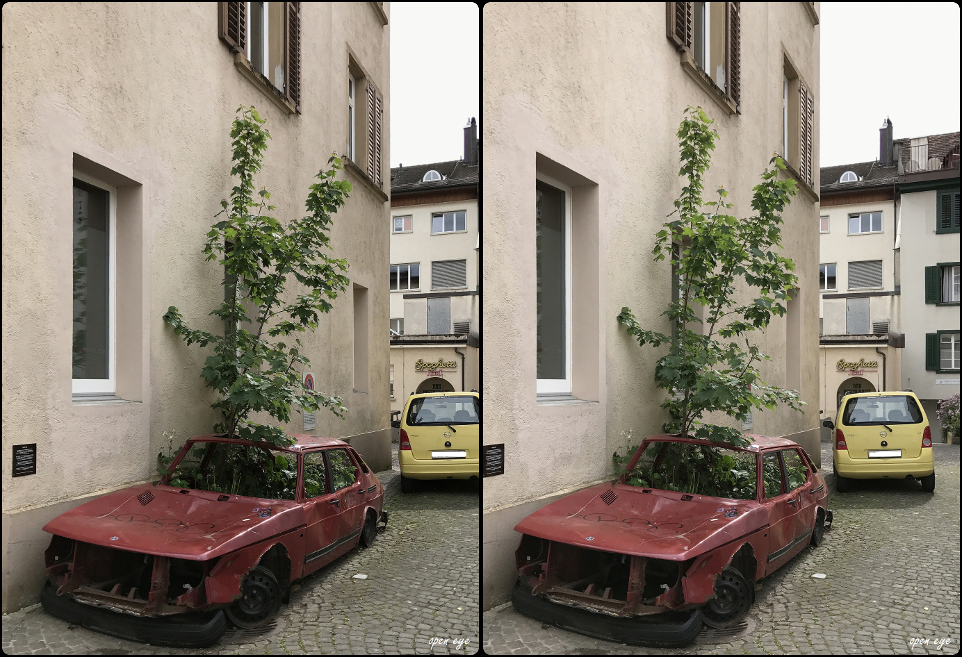 Der spezielle Oldtimer in der Stadt Aarau, im Mai, Schweiz - 3D Kreuzblick