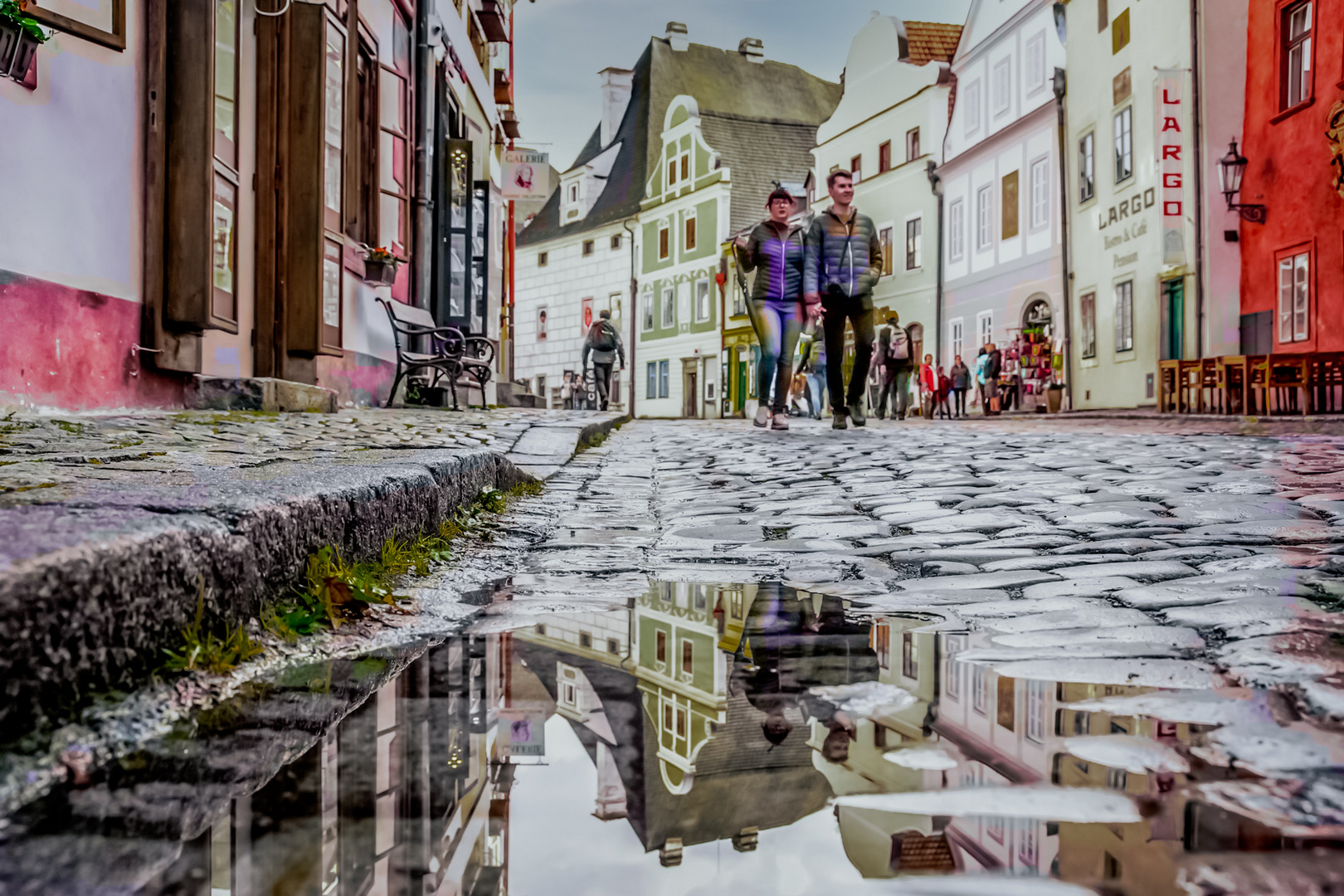 Der Spiegel der Strasse... Als der Regen kam. 