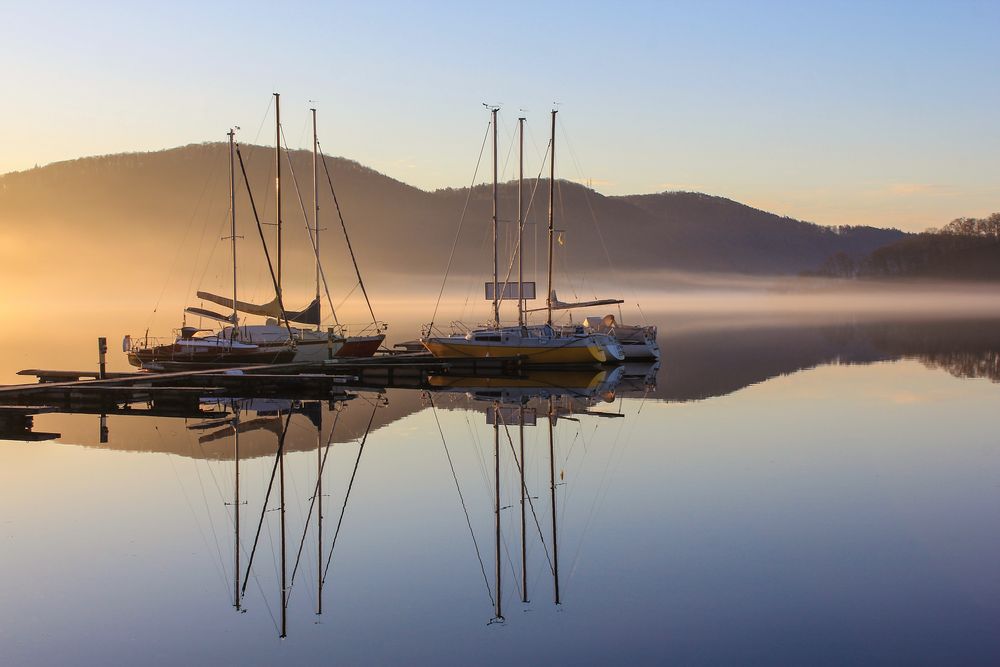 Der Spiegel und die Boote