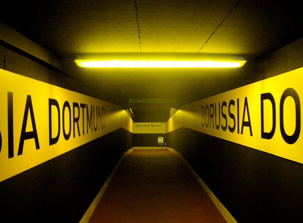 DER Spielertunnel Foto & Bild | architektur, tunnel tunell ...