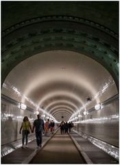 Der St. Pauli-Elbtunnel... 