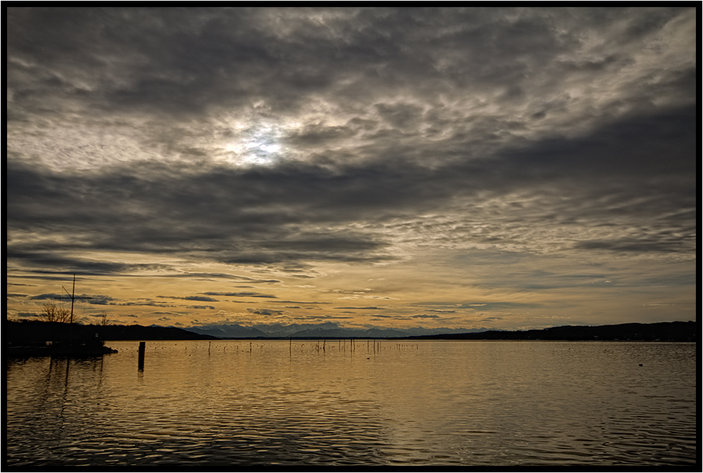 Der Starnberger See und die Alpen