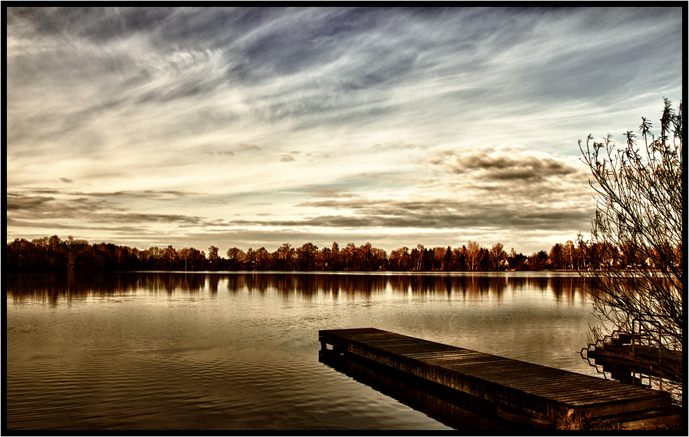 Der Steg am Olchinger See