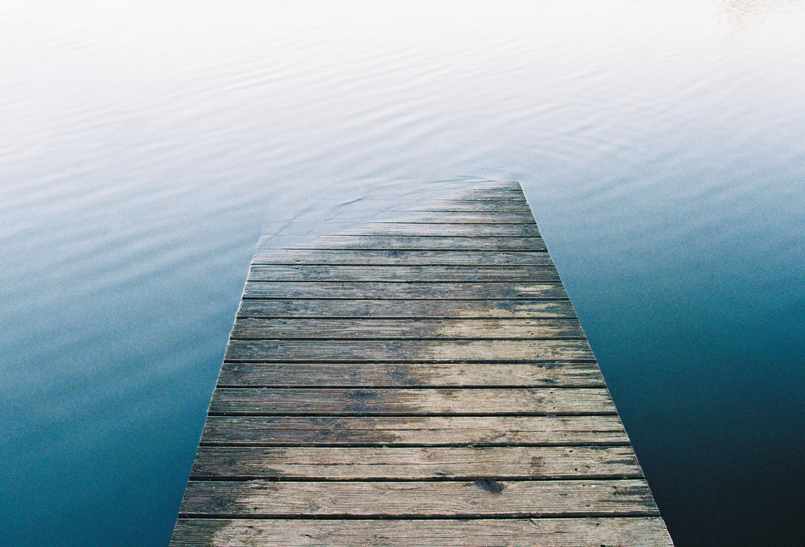 Der Steg ins Wasser