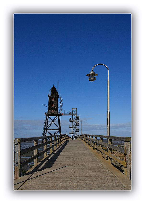 Der Steg und Leuchtturm Obereversand  ( Dorum )