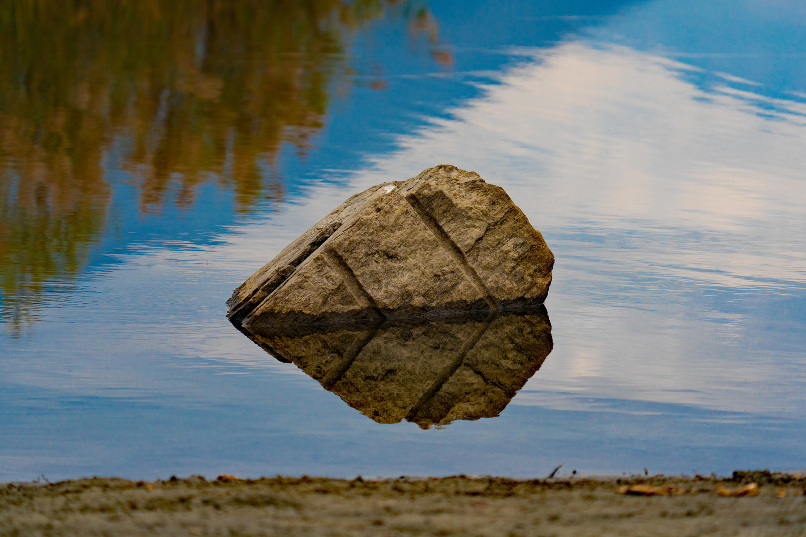 Der Stein (Spiegeltag)