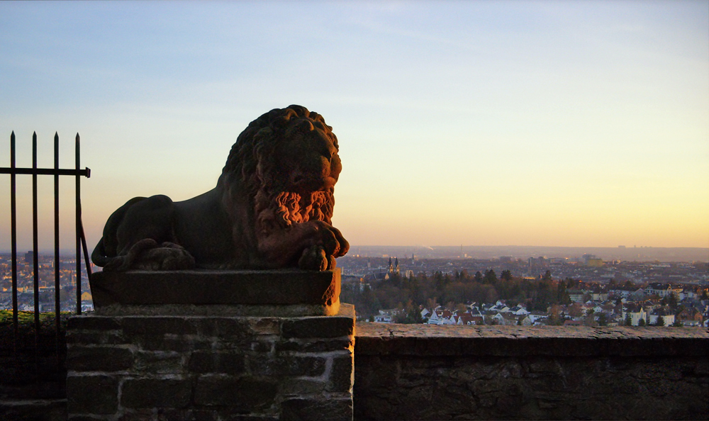 Der steinerne Wächter