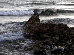 Der Steinmensch und das Meer...Einmal klicken, dann ist es LEUCHTENDER ;-)