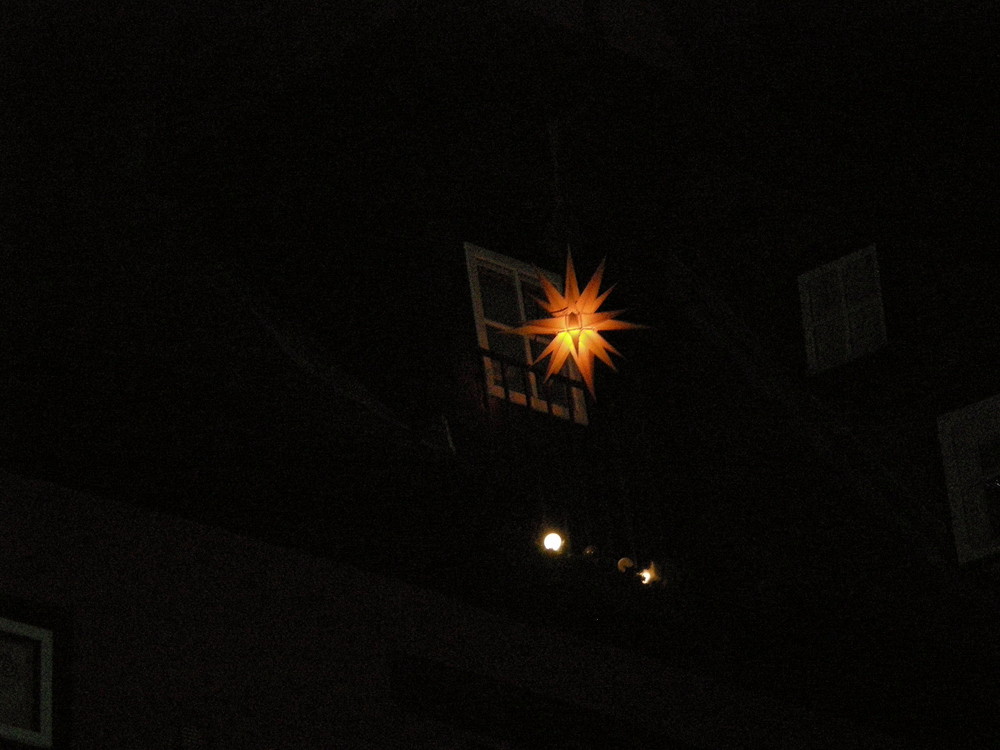 Der Stern an Weihnachts Haus
