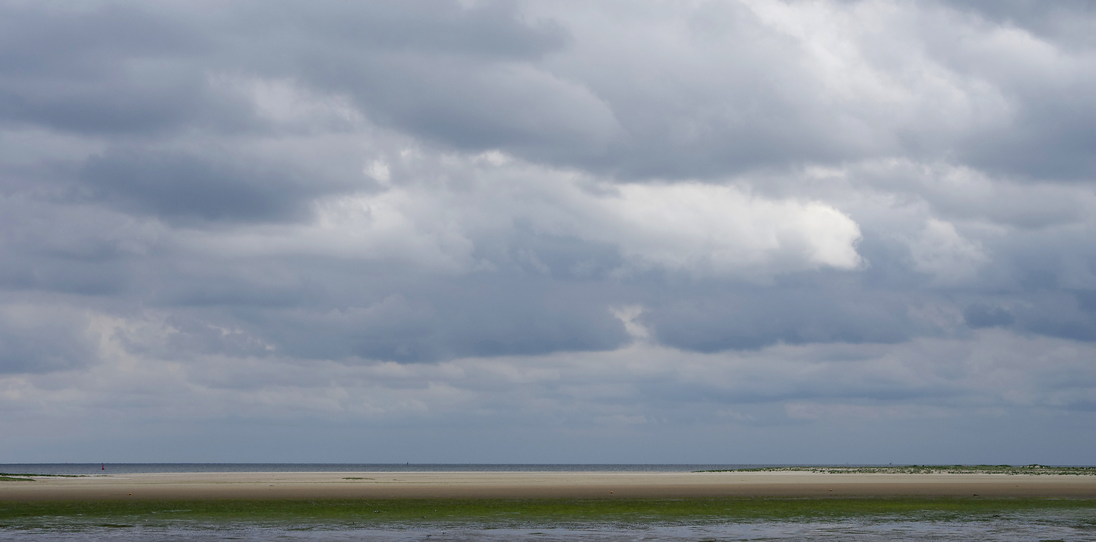 der Strand geht in eine Sandbank über....