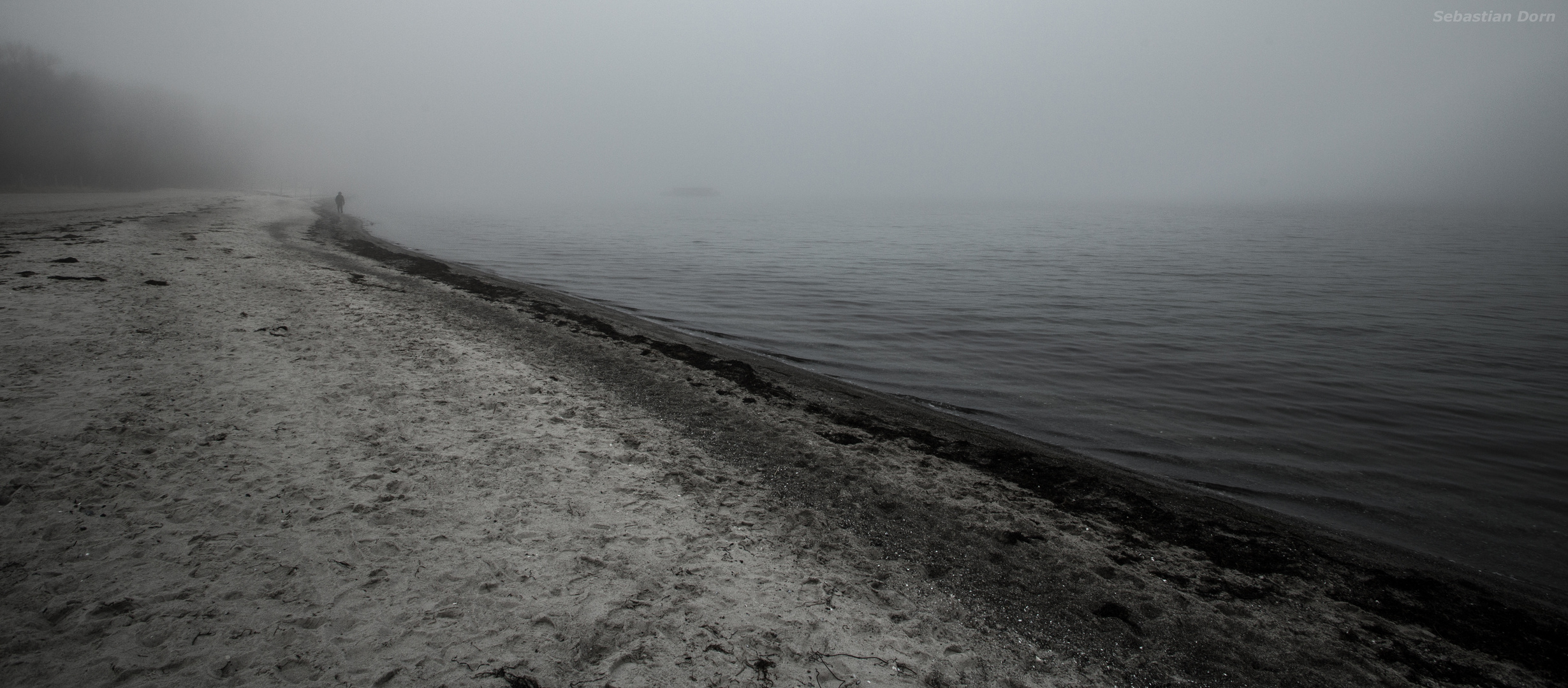 Der Strand im Dunst