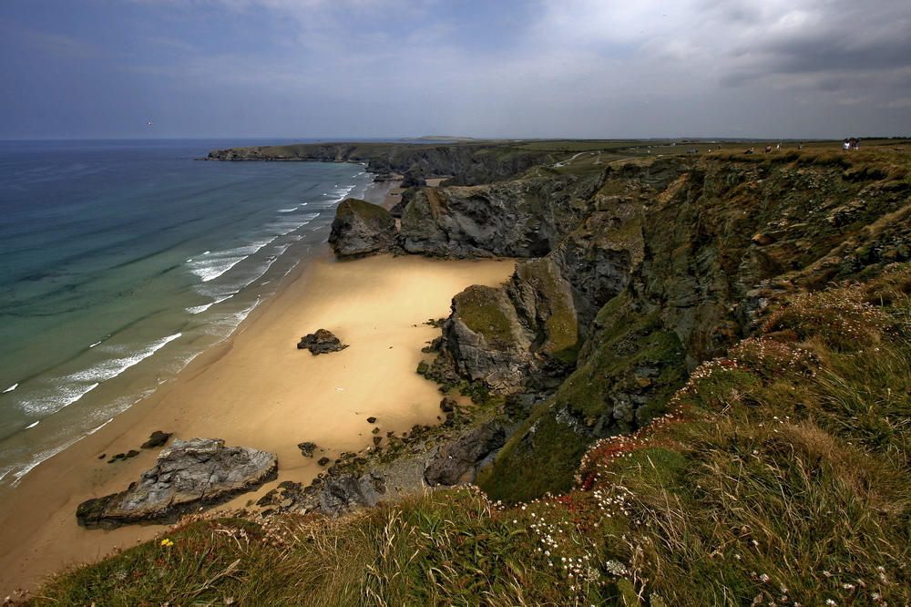 Der Strand von Beduthan Steps, Cornwall, England