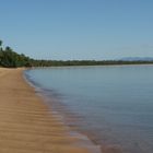 Der Strand von Cardwell ...