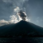 der Stromboli im Gegenlicht