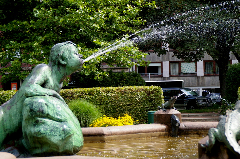 Der Stuhlmann Brunnen in Altona