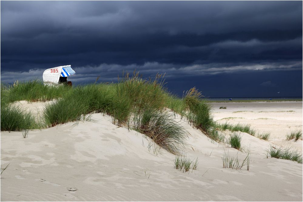 ...der Sturm kommt...