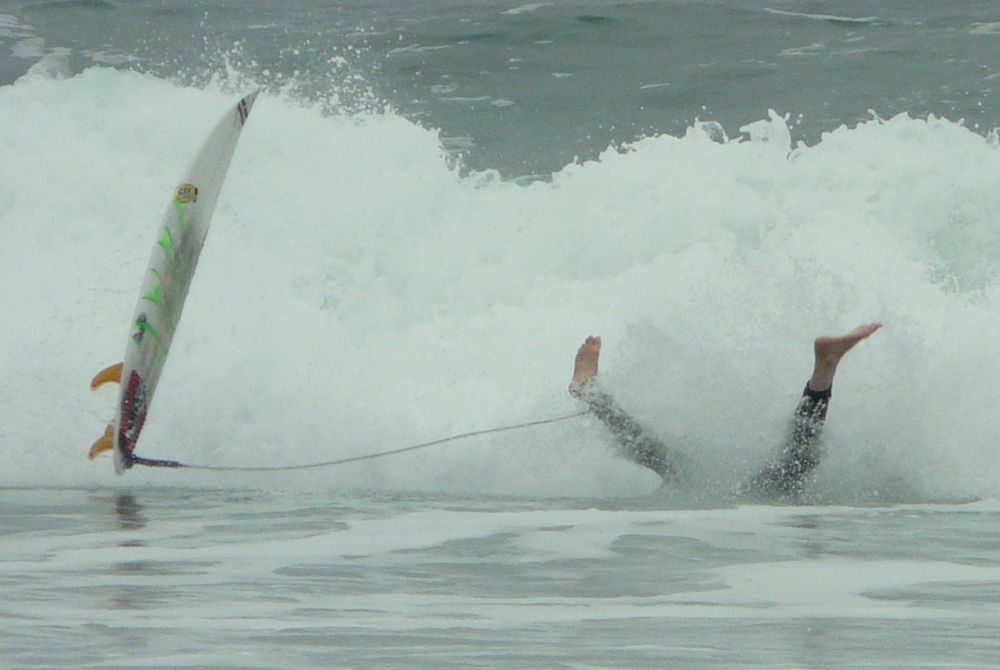 Der Surfer und die Welle 