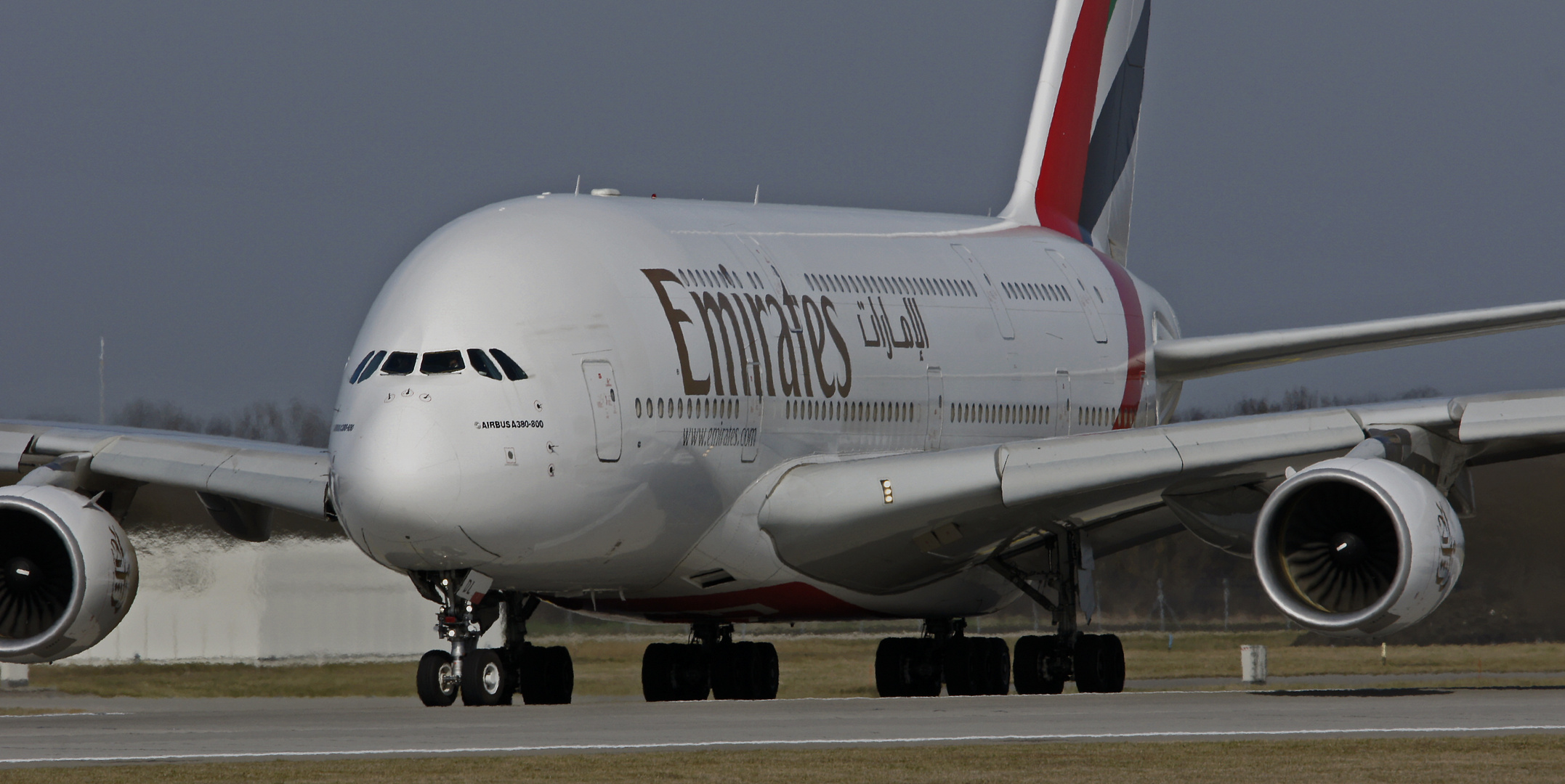 ......der tägliche A380 nach Dubai