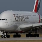 ......der tägliche A380 nach Dubai