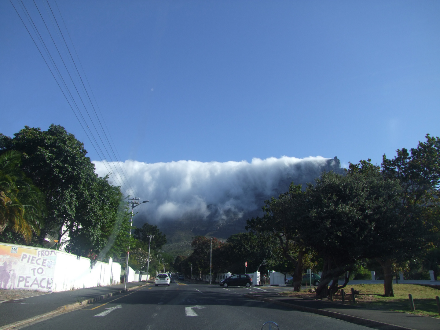 Der Tafelberg hat ein Tischtuch