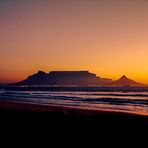 Der Tafelberg vor Sonnenaufgang