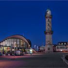 Der Teepott und Der Leuchtturm in Rostock Warnemündee