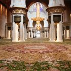 Der Teppich in der Scheich Zayid Moschee in Abu Dhabi