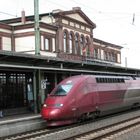 Der Thalys rauscht an Düren vorbei