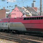 Der Thalys verlässt Köln auf gewohntem Weg