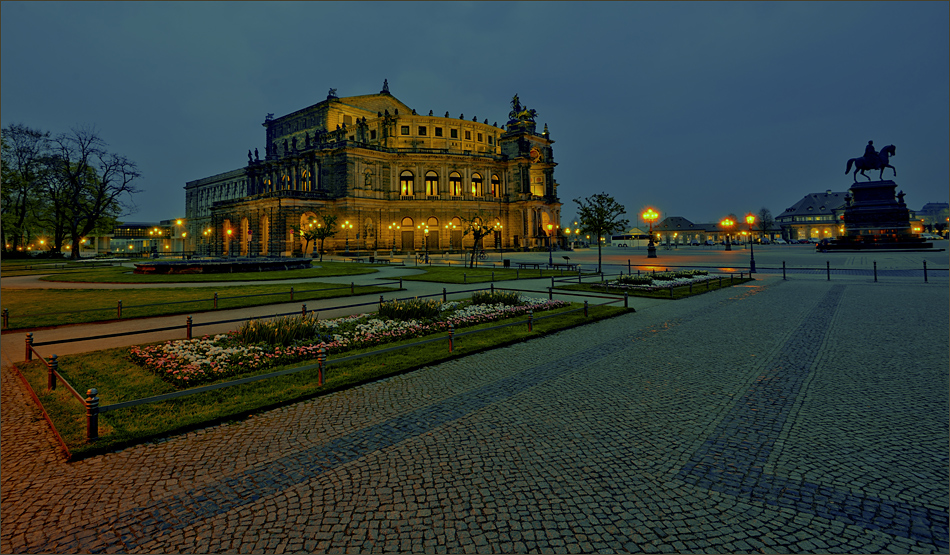 Der Theaterplatz Dresden mit der Semperoper, Foto & Bild deutschland, europe, sachsen Der Theaterplatz Dresden mit der Semperoper, Foto & Bild deutschland, europe, sachsen