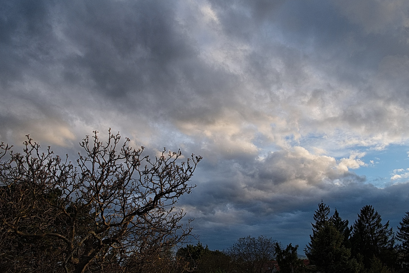 Der theatralische Abendhimmel