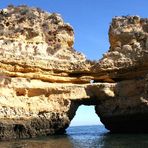 DER TIUMPHBOGEN -PONTA DA PIEDADE-ALGARVE