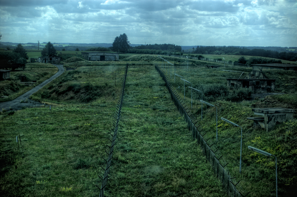 Der Todesstreifen (looking down)