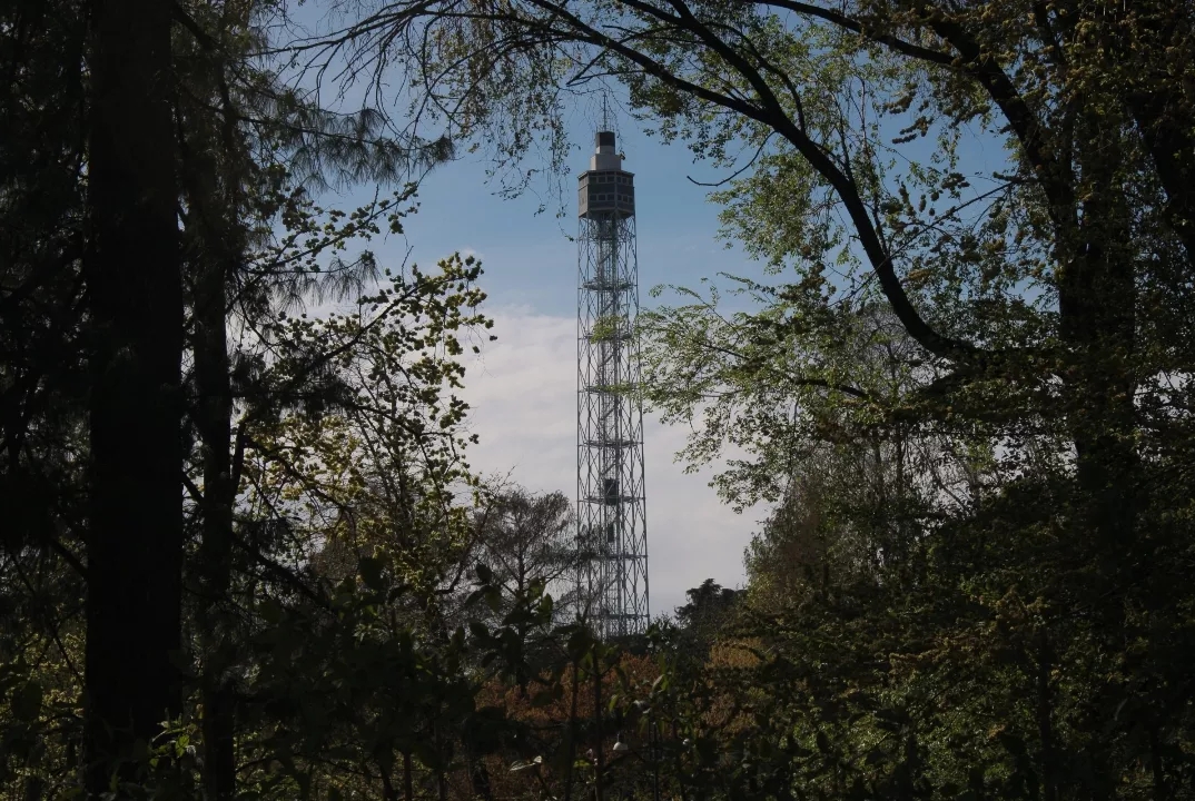 Der Torre Branca Turm in Mailand