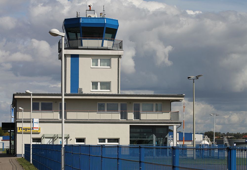 der Tower vom Strausberger Kleinflugplatz