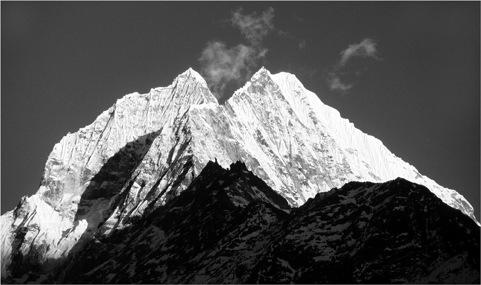 Der Tramserku - einer der elegantesten Berge im Everest-Gebiet